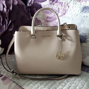 NWT Micheal Kors blush bag
